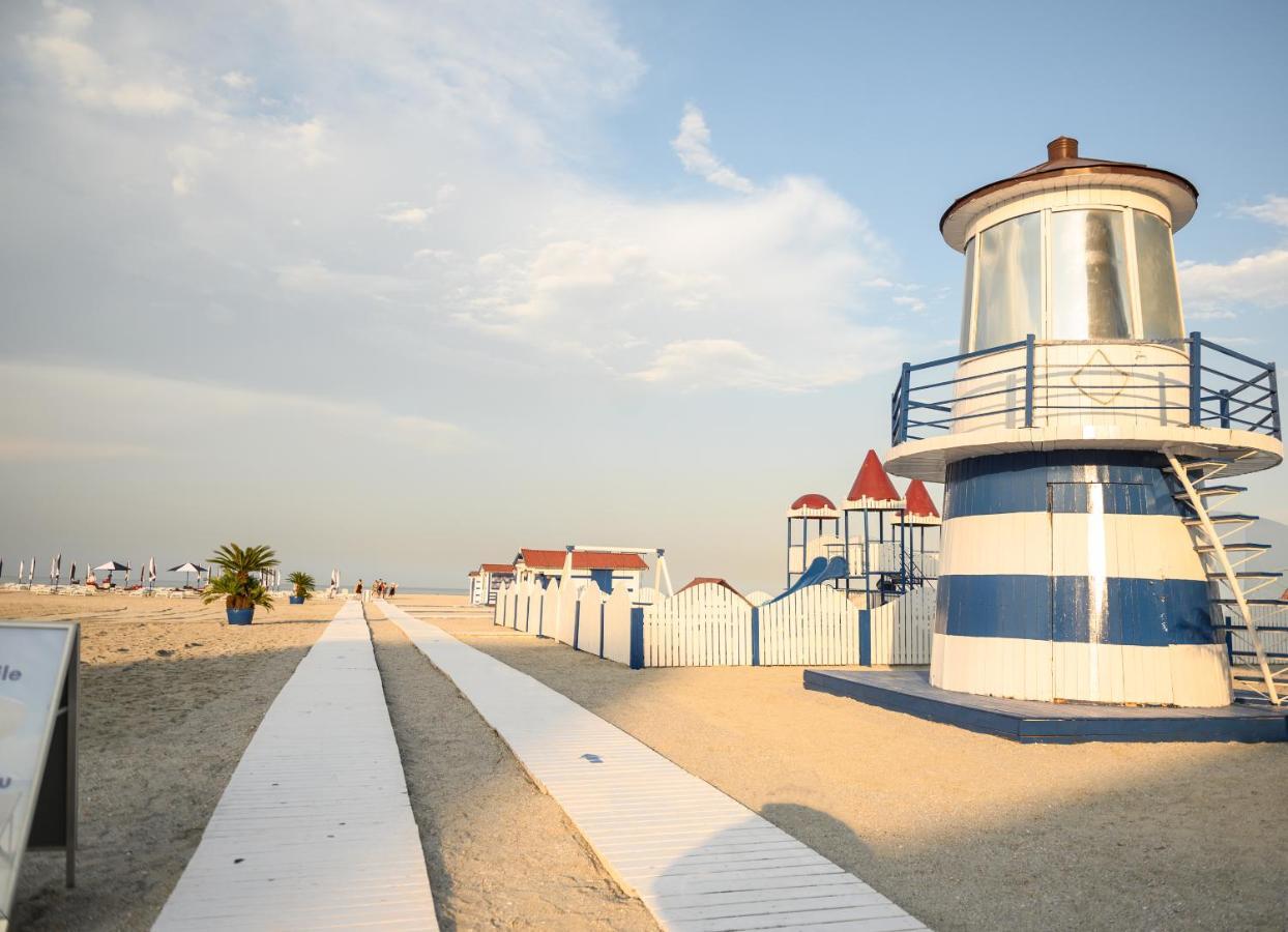 Sunset Lake Apartament Mamaia Exterior photo